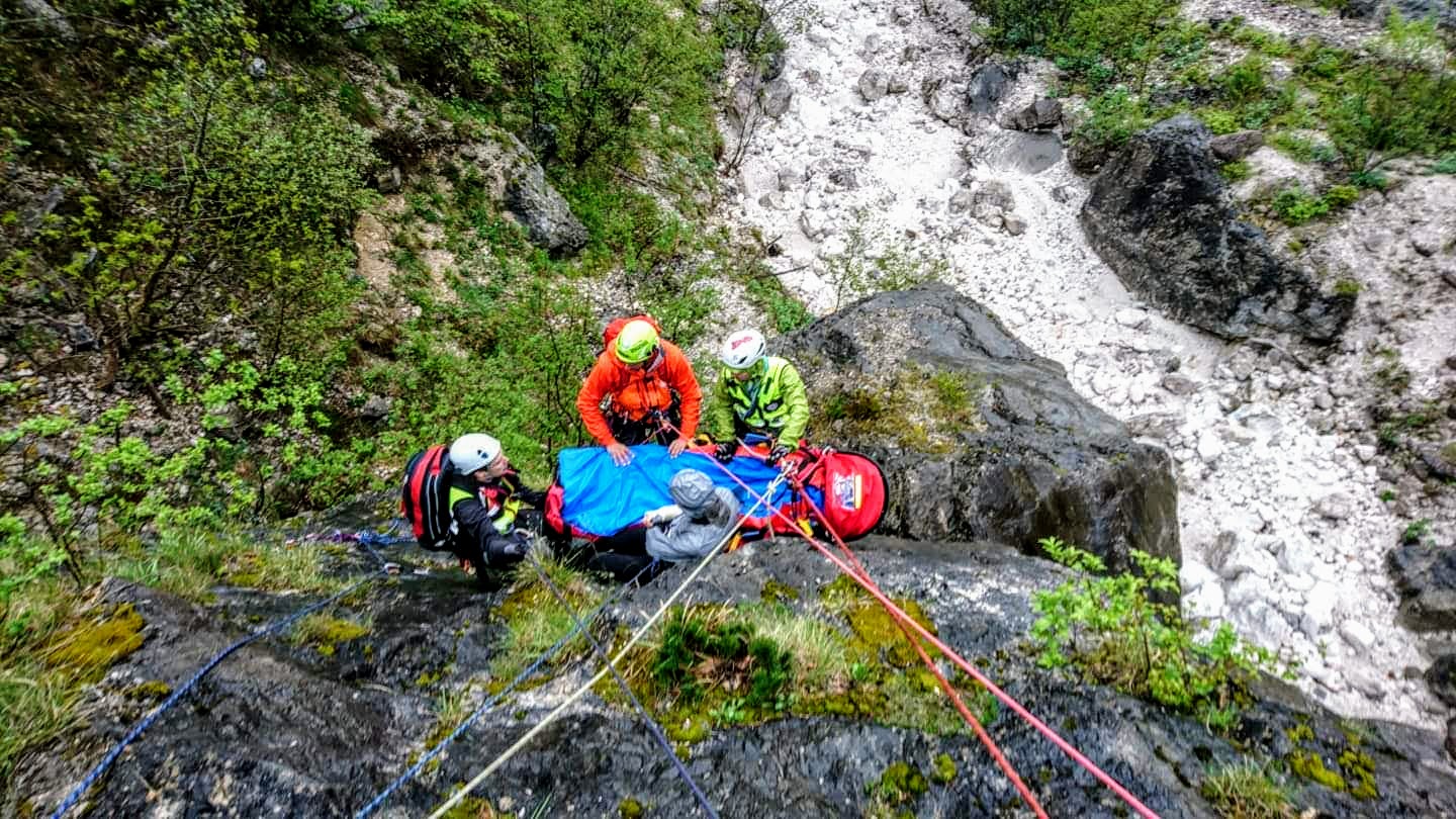 received_384371595497580